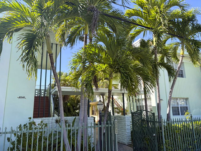 Bay View Condo photo 3